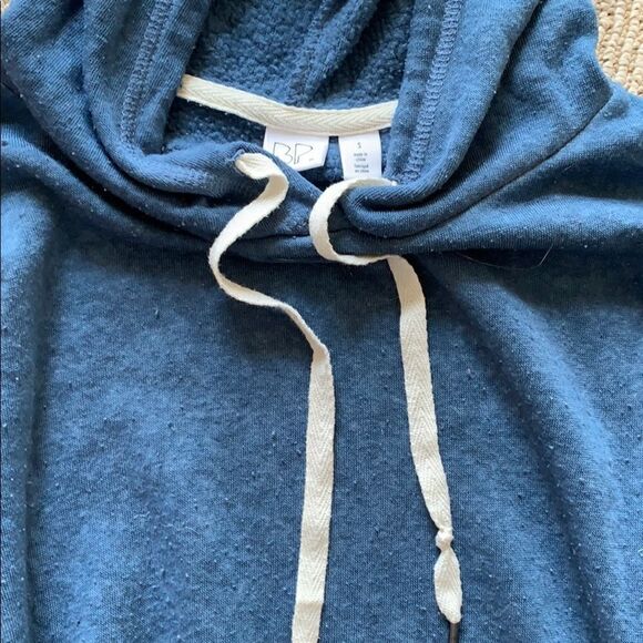 BP blue sweatshirt small with kangaroo pocket - Picture 3 of 4